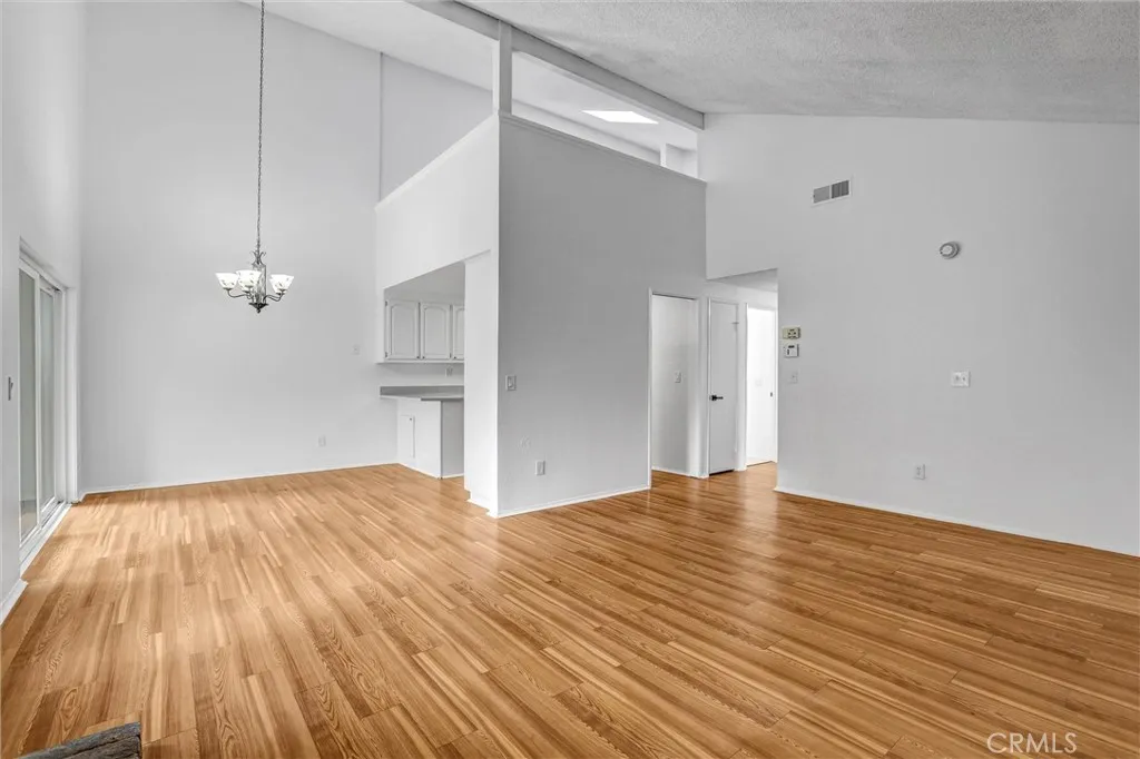 Photo #7: AR25118354 Listing: Photo #7