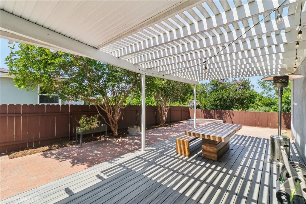 https://cdn.realtyfeed.com/cdn/127/306451491/d93f36cb0bb0885ebc8e6b8b1885384e.webp