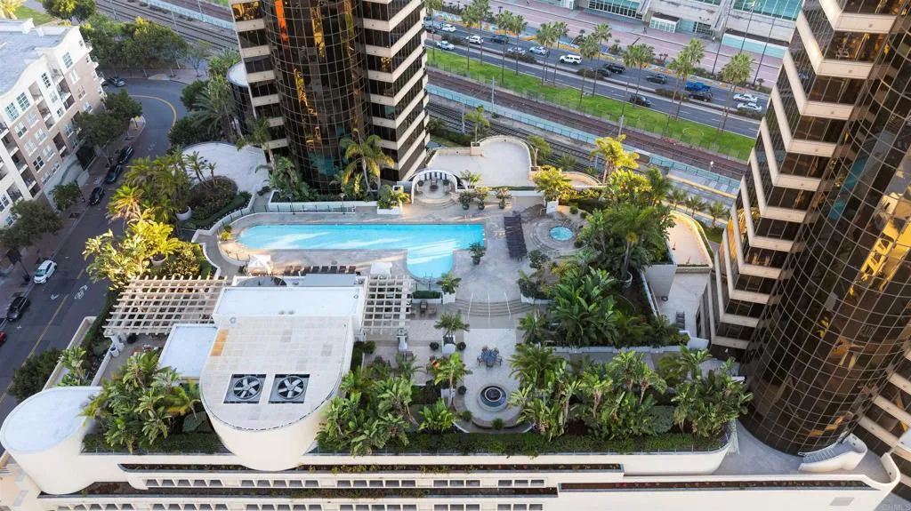 https://cdn.realtyfeed.com/cdn/127/306451574/c46d272a2d33d434e1c07a806ac7e867.webp