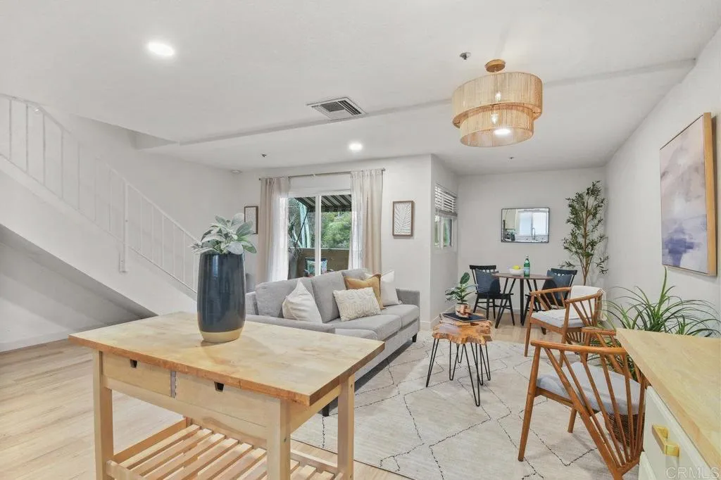 Photo #5: PTP2503893 Listing 