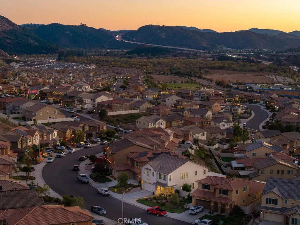 https://cdn.realtyfeed.com/cdn/127/306451651/2c4d43451a61bfd845bd63822da55c33.webp