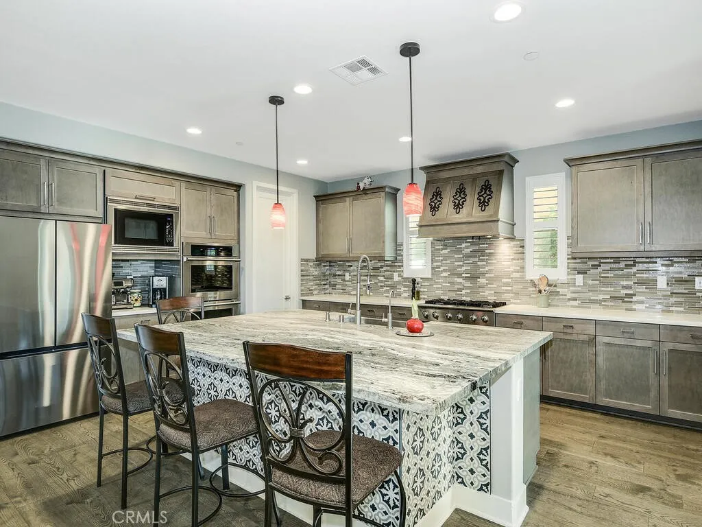 https://cdn.realtyfeed.com/cdn/127/306451651/3009b9fa82e24a58cccc7fc6809a6885.webp