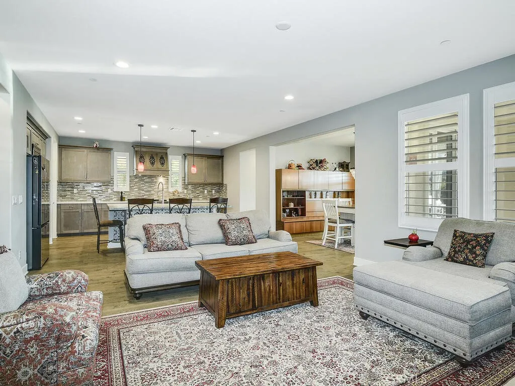 https://cdn.realtyfeed.com/cdn/127/306451651/67df7bd8a60e5c1d8e2603aa0a46f391.webp