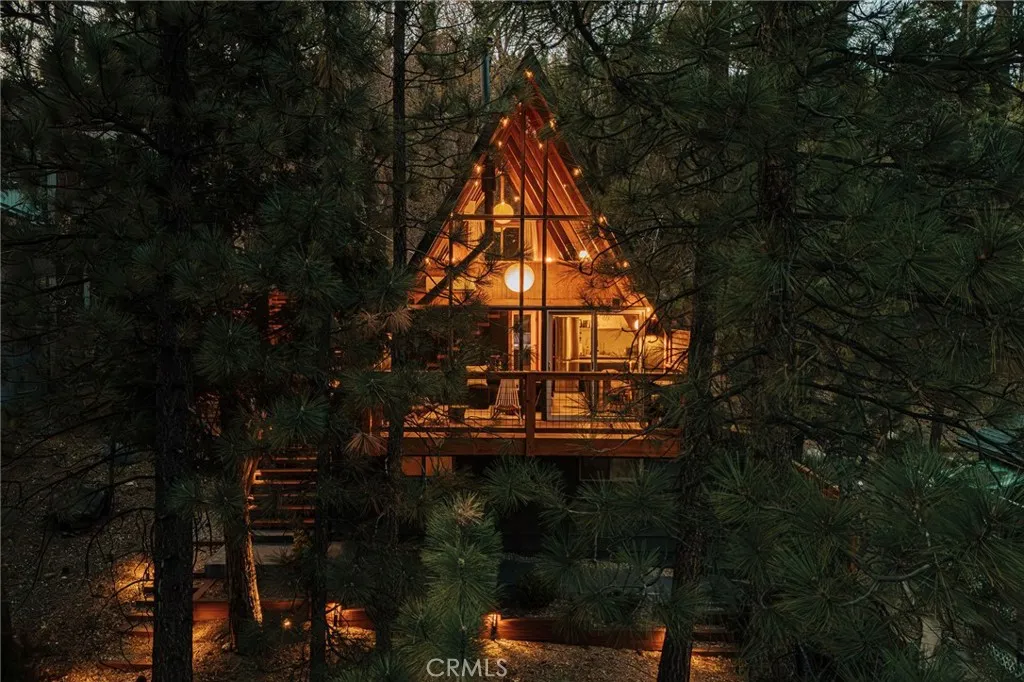 39318 Cedar Dell Road, Fawnskin, CA 92333