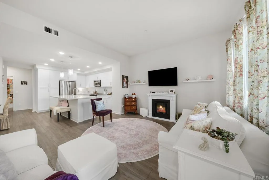 Photo #5: PTP2503898 Listing 
