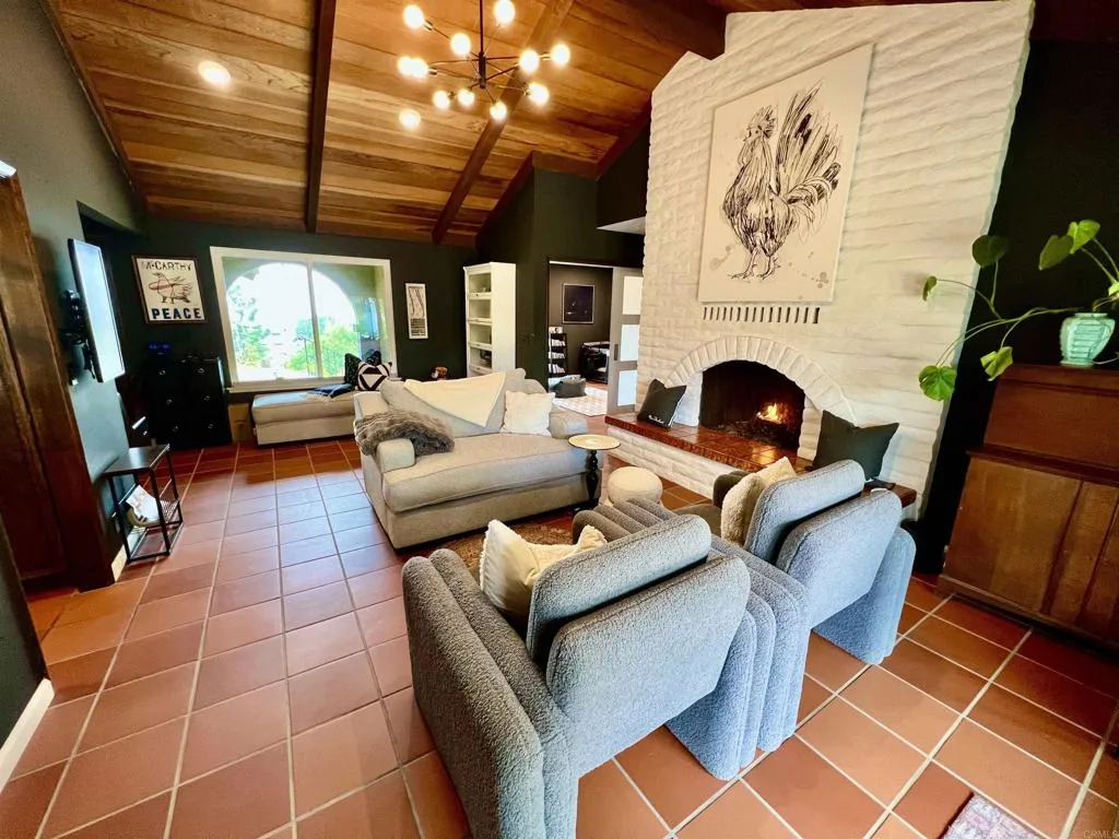 https://cdn.realtyfeed.com/cdn/127/306452102/a74da6f042632924f3e82d3252301f0e.webp