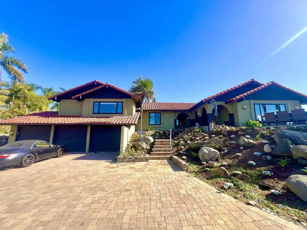 https://cdn.realtyfeed.com/cdn/127/306452102/e8c300a020286ed7f745136c546a502a.webp