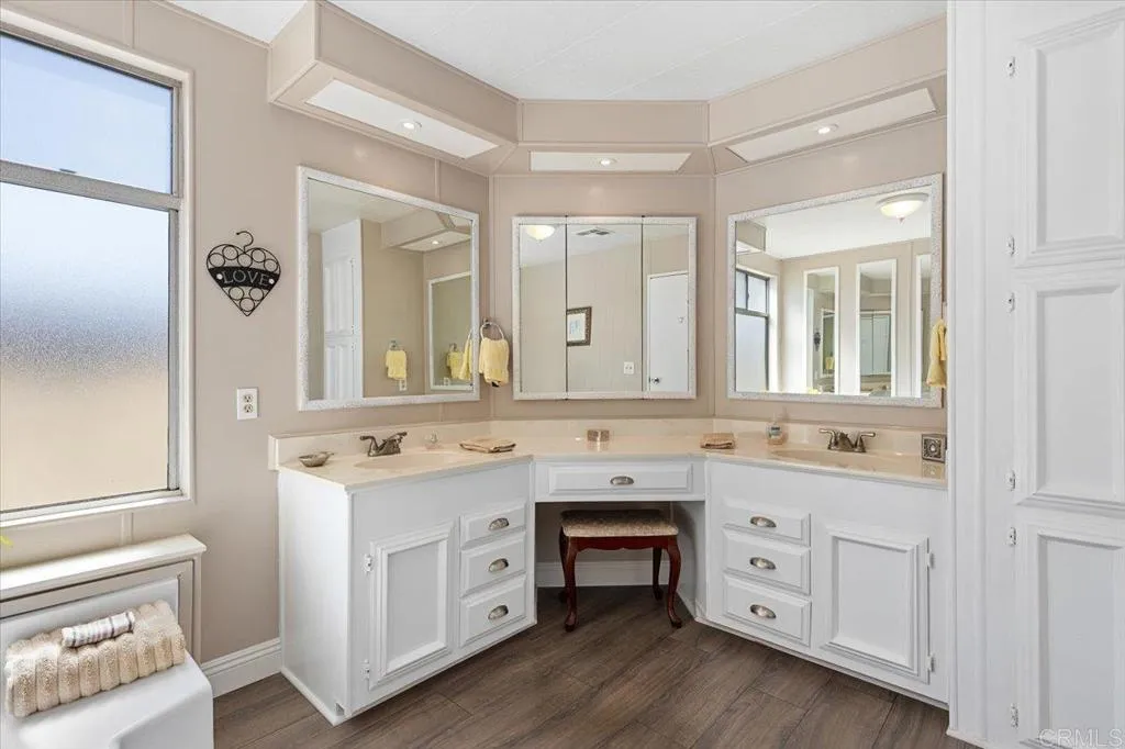 https://cdn.realtyfeed.com/cdn/127/306452356/2ab4c0b525a09fe7e68256262400b4f0.webp