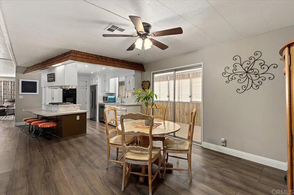 https://cdn.realtyfeed.com/cdn/127/306452356/d1c8c1680be9218ef63e1773df845f1a.webp