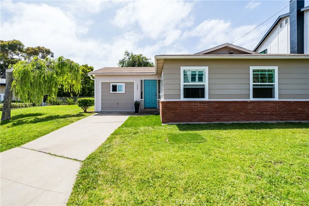 https://cdn.realtyfeed.com/cdn/127/306452436/c52545ac73ec9af6d5a6407162c53d10.webp