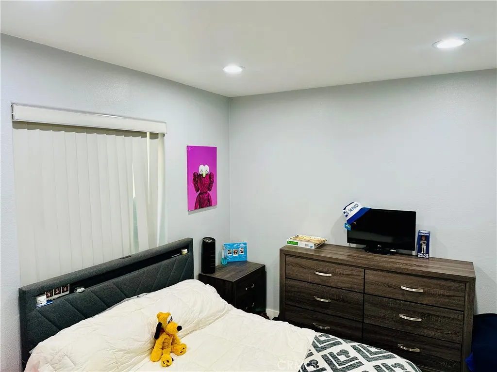 1311 E Pacific Coast, Wilmington, CA 90744 - Photo 5 of 21, Wilmington, CA