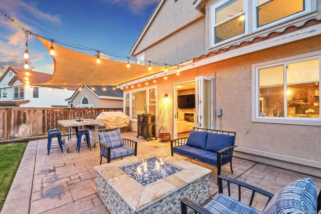 https://cdn.realtyfeed.com/cdn/127/306452584/21b7eeba22f12aba023ca6b9f9d7da03.webp