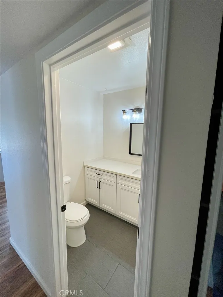 Photo #6: TR25115384 Listing 