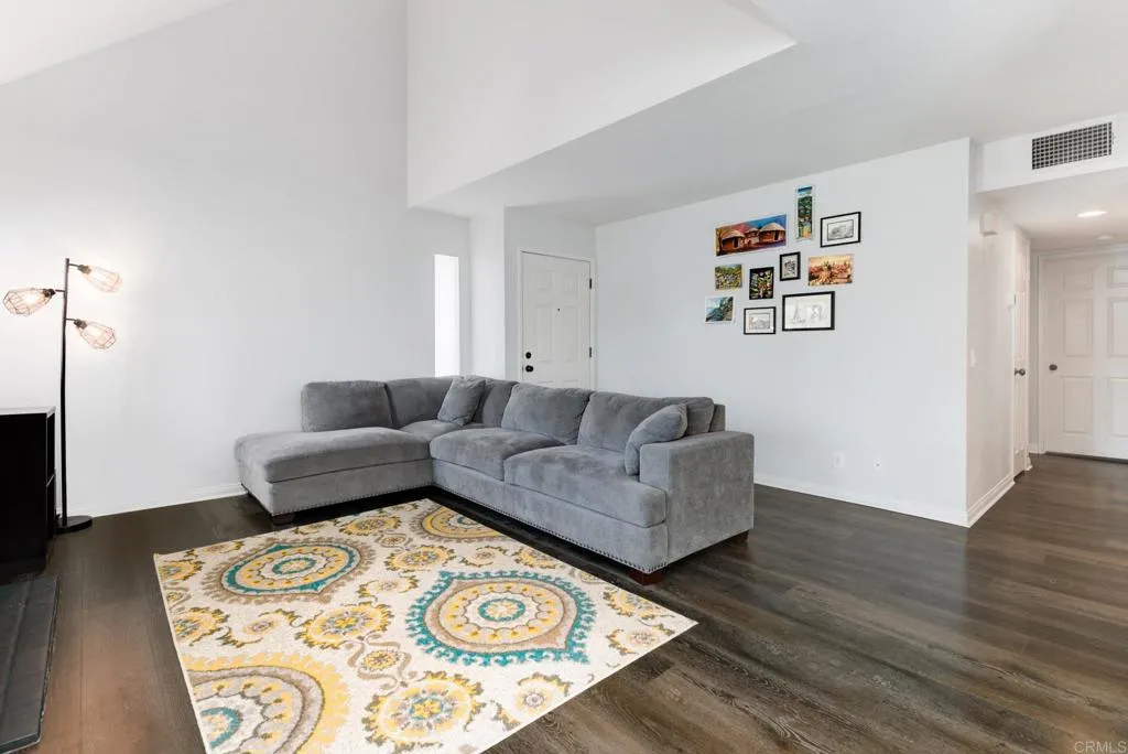 Photo #5: PTP2503939 Listing 