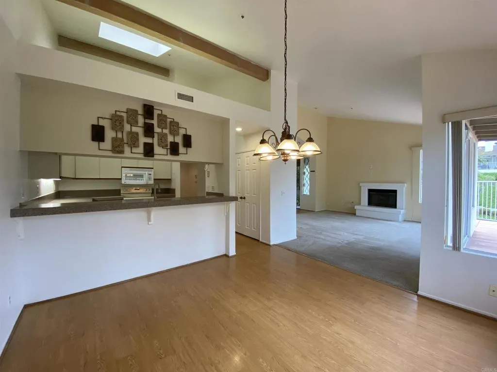 Photo #4: NDP2505246 Listing 
