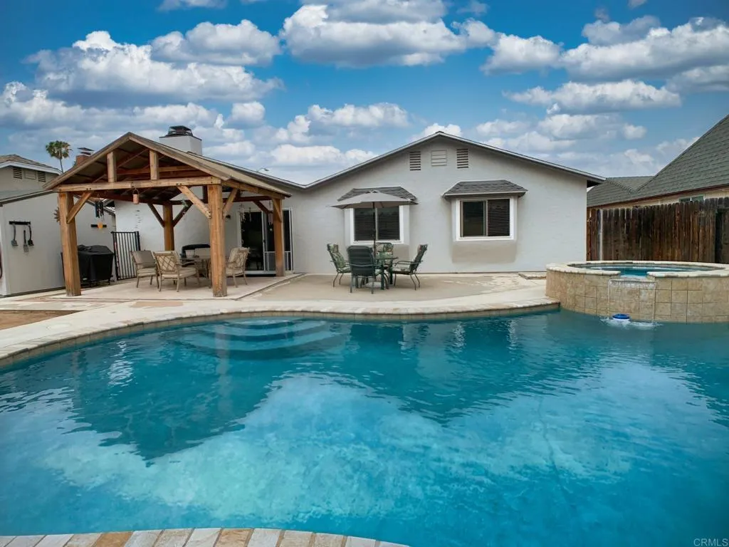 https://cdn.realtyfeed.com/cdn/127/306452775/31f49f8a88178392df408c0940a67ea8.webp