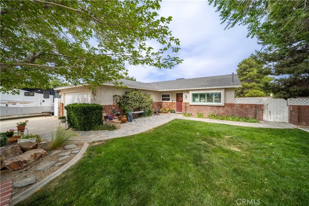 43220 51st Street West, Quartz Hill, CA 93536