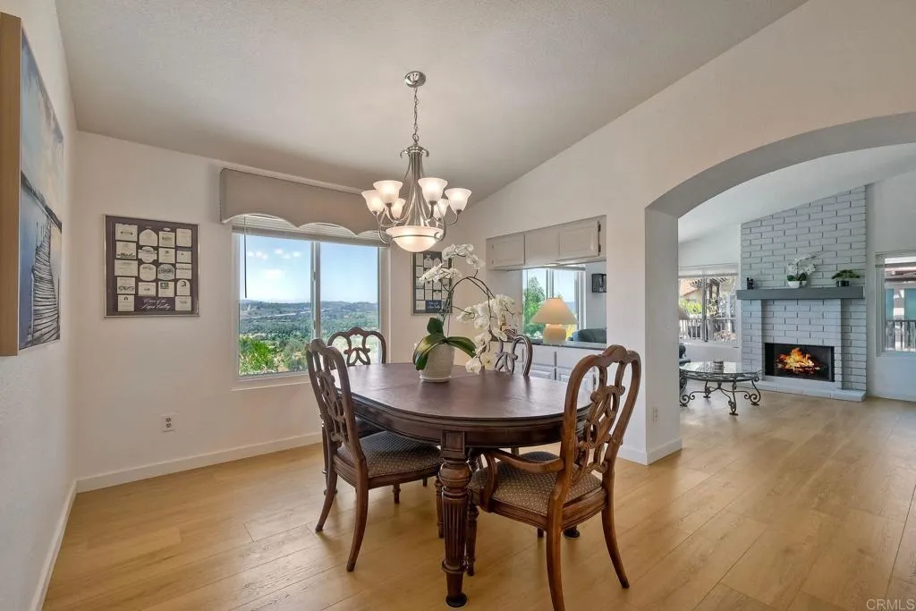 https://cdn.realtyfeed.com/cdn/127/306453091/5e8ddead5bab8cc9f5764593dcddc78f.webp