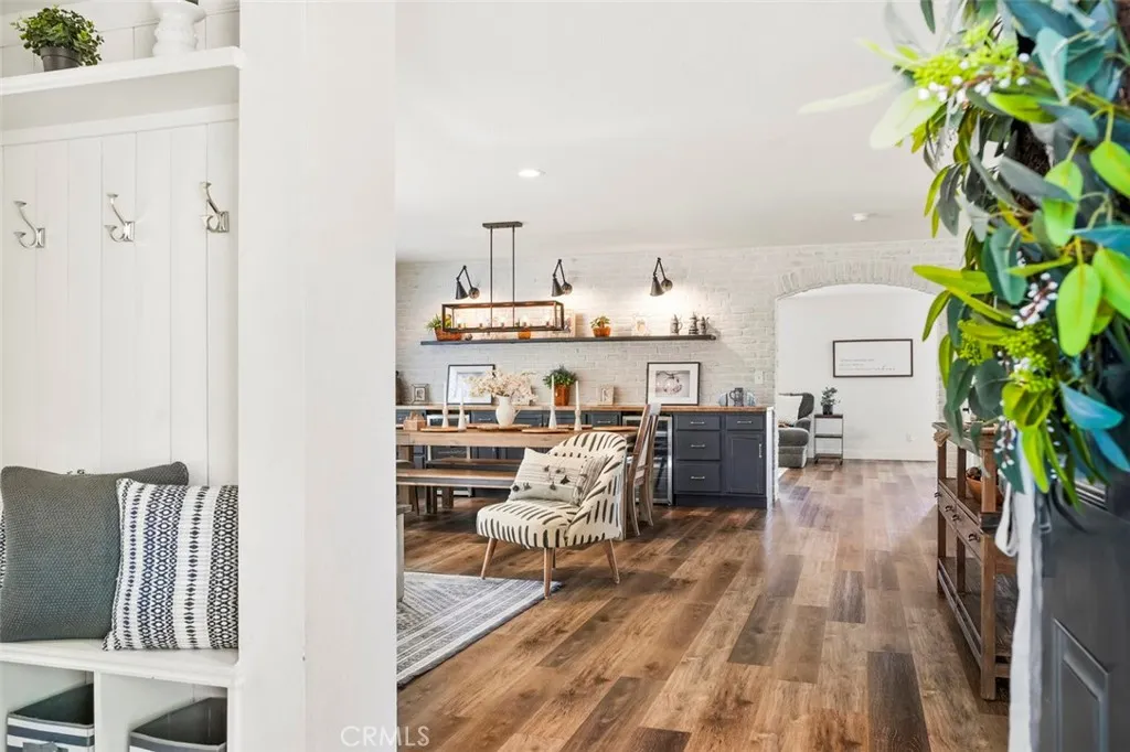https://cdn.realtyfeed.com/cdn/127/306453106/4823e3529f88fd5aaf02db1b8f8cb1d3.webp