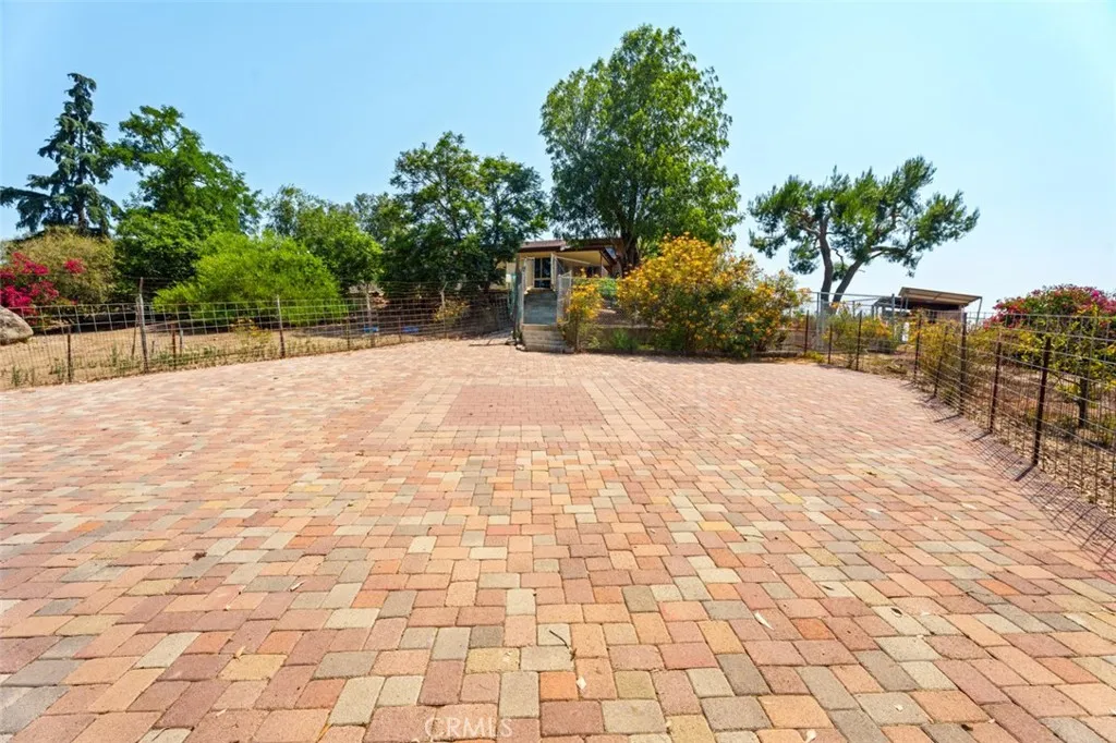 https://cdn.realtyfeed.com/cdn/127/306453178/c7eada1d49e14c6c40073030fce73fcc.webp