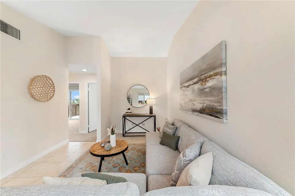 https://cdn.realtyfeed.com/cdn/127/306453219/24055d582f60460244e22f6593e65049.webp