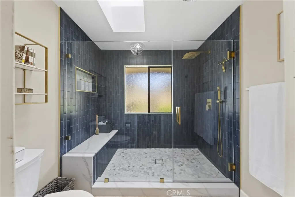 https://cdn.realtyfeed.com/cdn/127/306453318/10204455a25c12d8516e9b0ee8d8f0a8.webp