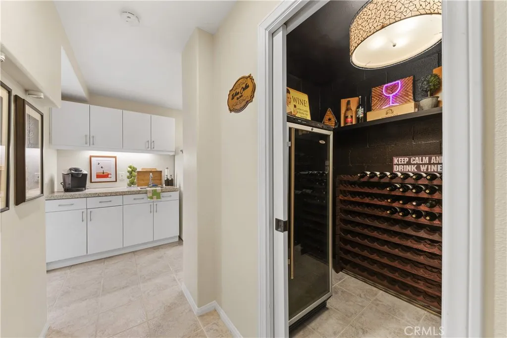 https://cdn.realtyfeed.com/cdn/127/306453318/2626379bb04fd6712b368fb750247d8c.webp