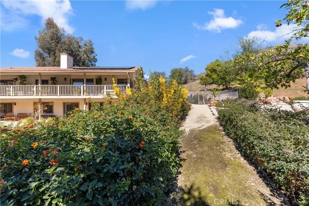 https://cdn.realtyfeed.com/cdn/127/306453318/4523c6af8e4518b07a180d4a21711f81.webp