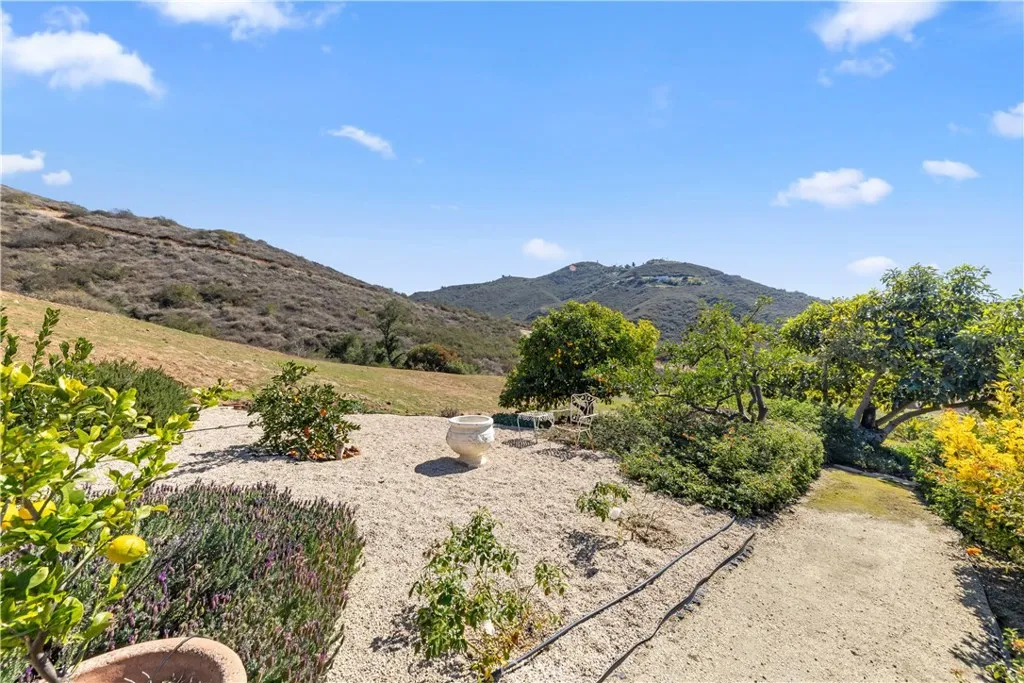 https://cdn.realtyfeed.com/cdn/127/306453318/4d6f91b41597fb915a25eee513d7f828.webp