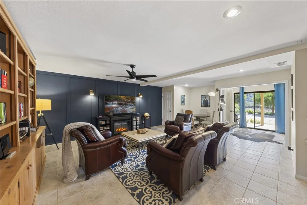 https://cdn.realtyfeed.com/cdn/127/306453318/6e808d48e994a69fd0fa63989664a5e9.webp