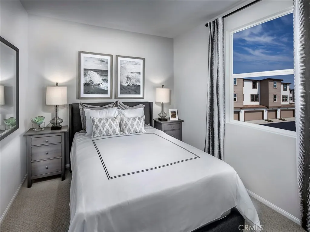https://cdn.realtyfeed.com/cdn/127/306453357/8ca5c6cb7d9b7d3336ac0d4c9f9db940.webp