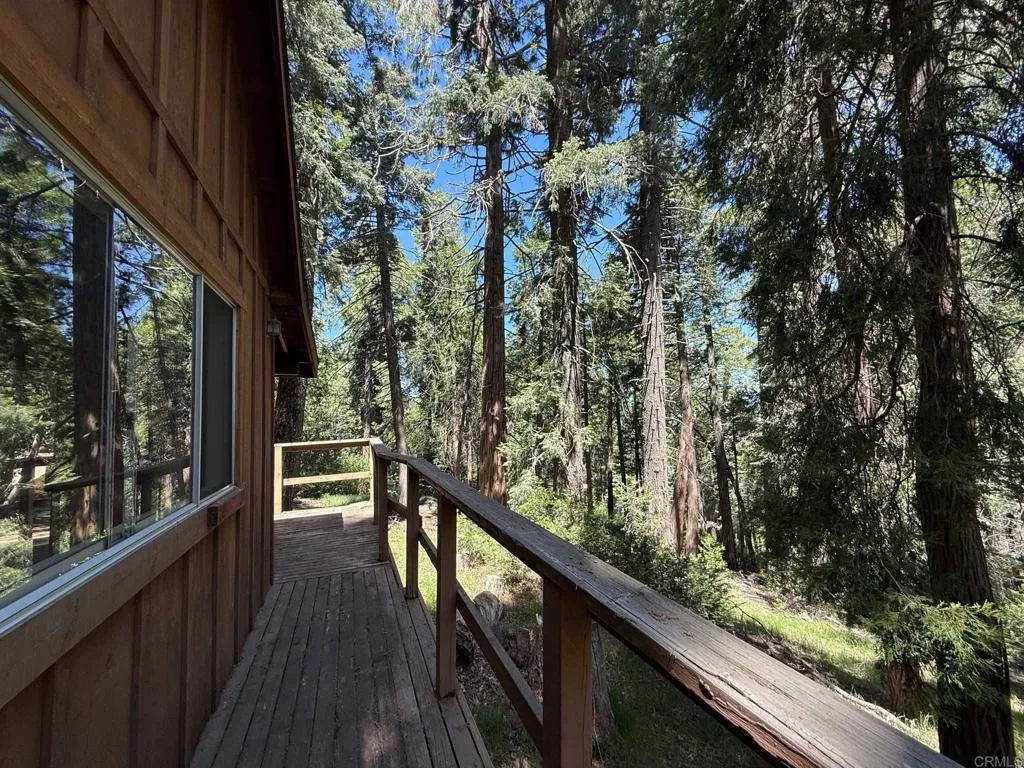https://cdn.realtyfeed.com/cdn/127/306453447/458ffddd03c41743e43fef21c91d3b99.webp