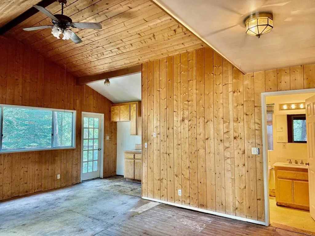 https://cdn.realtyfeed.com/cdn/127/306453447/efa34b05b63cf37c64f59f18f80347f0.webp