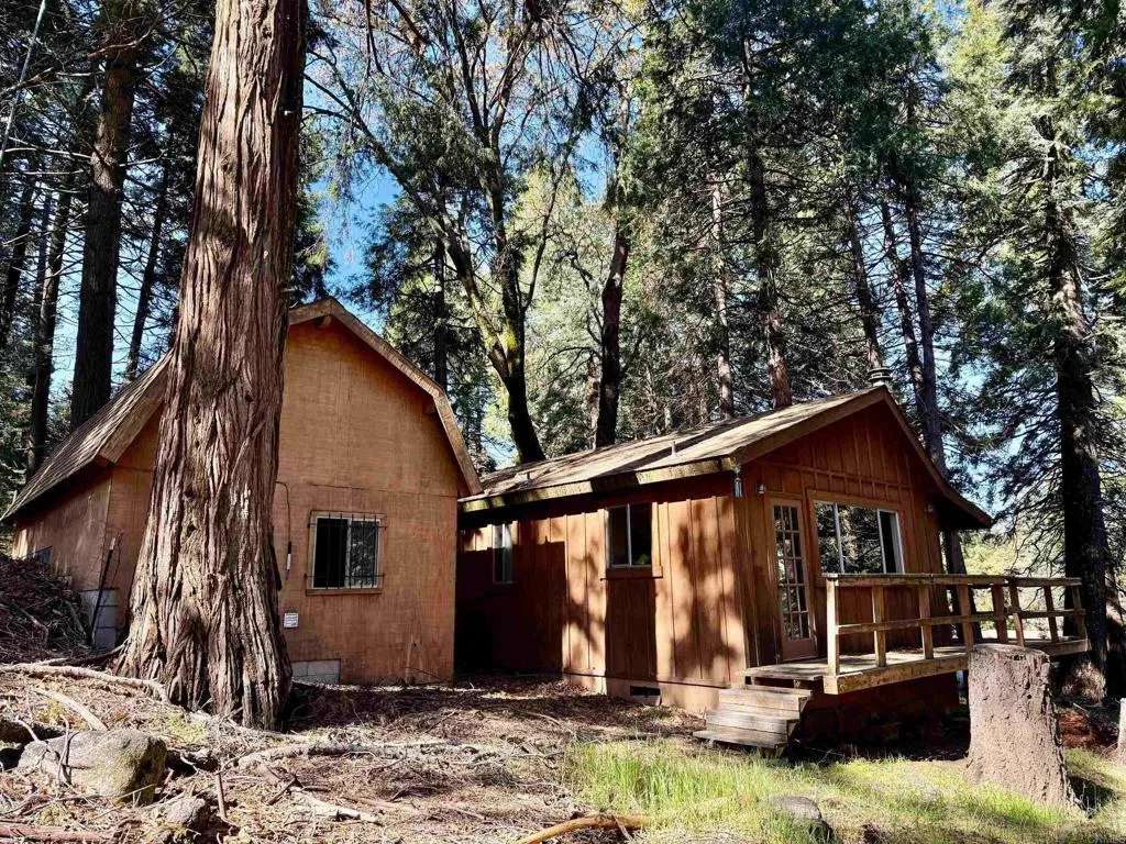 https://cdn.realtyfeed.com/cdn/127/306453447/f92e922c032ac8407e6a499f27407611.webp