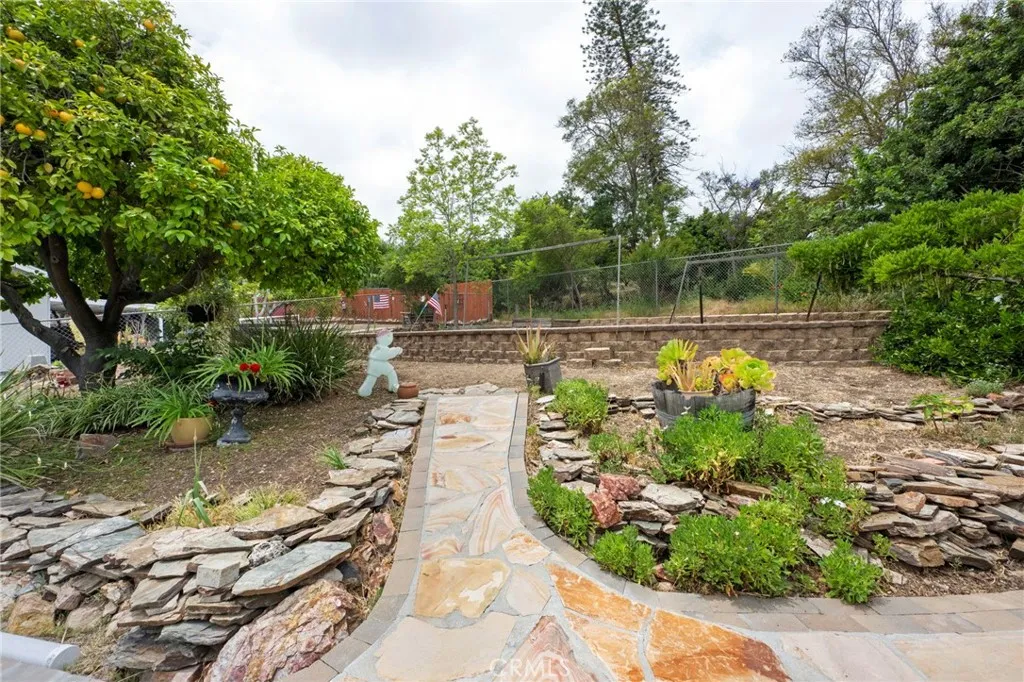 https://cdn.realtyfeed.com/cdn/127/306453652/3978b3f283047576834e806822ca51e6.webp