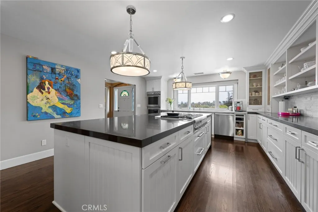 https://cdn.realtyfeed.com/cdn/127/306453652/56a9977f3c254960124b4208265183a1.webp