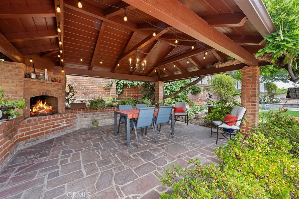https://cdn.realtyfeed.com/cdn/127/306453652/5736d0d416d37e13346ca5ad5d738bb3.webp