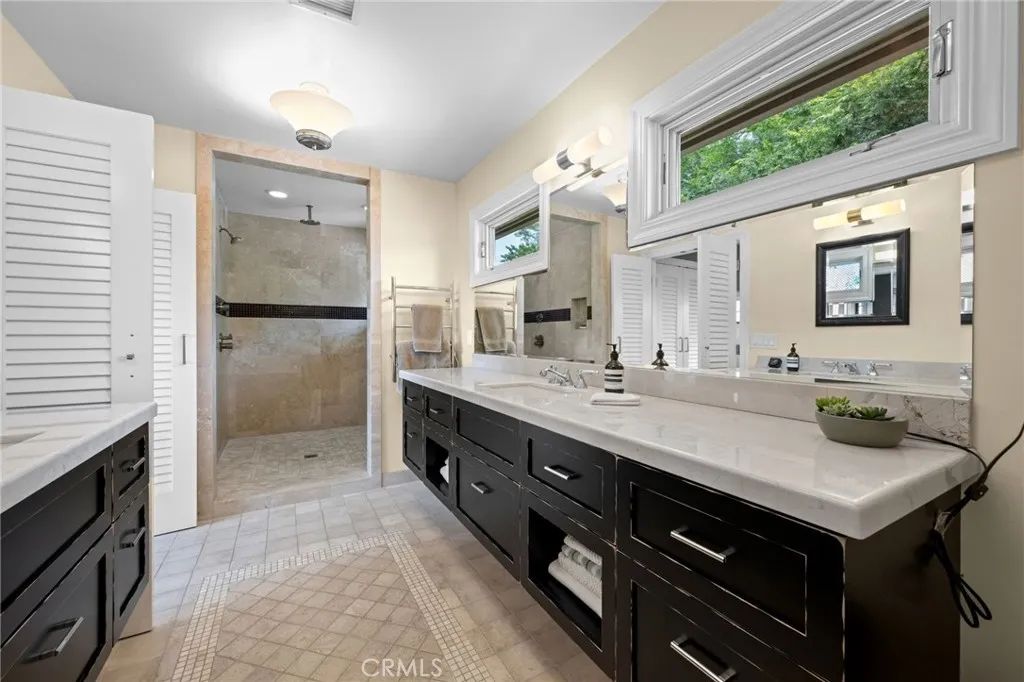 https://cdn.realtyfeed.com/cdn/127/306453652/61447e6e88a55f139b7d7b8e26d61990.webp