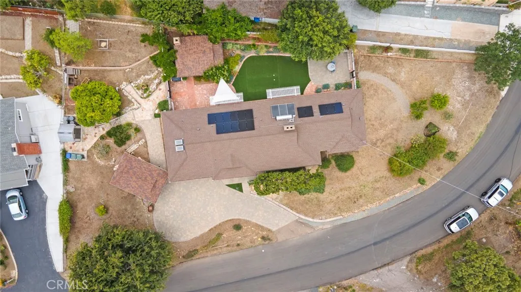 https://cdn.realtyfeed.com/cdn/127/306453652/751d89f52f0e45b5676bc7f5aafb67bc.webp