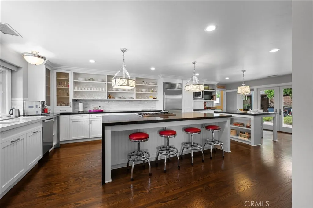 https://cdn.realtyfeed.com/cdn/127/306453652/a4283b36df3d05b9780dbe9e455aa862.webp