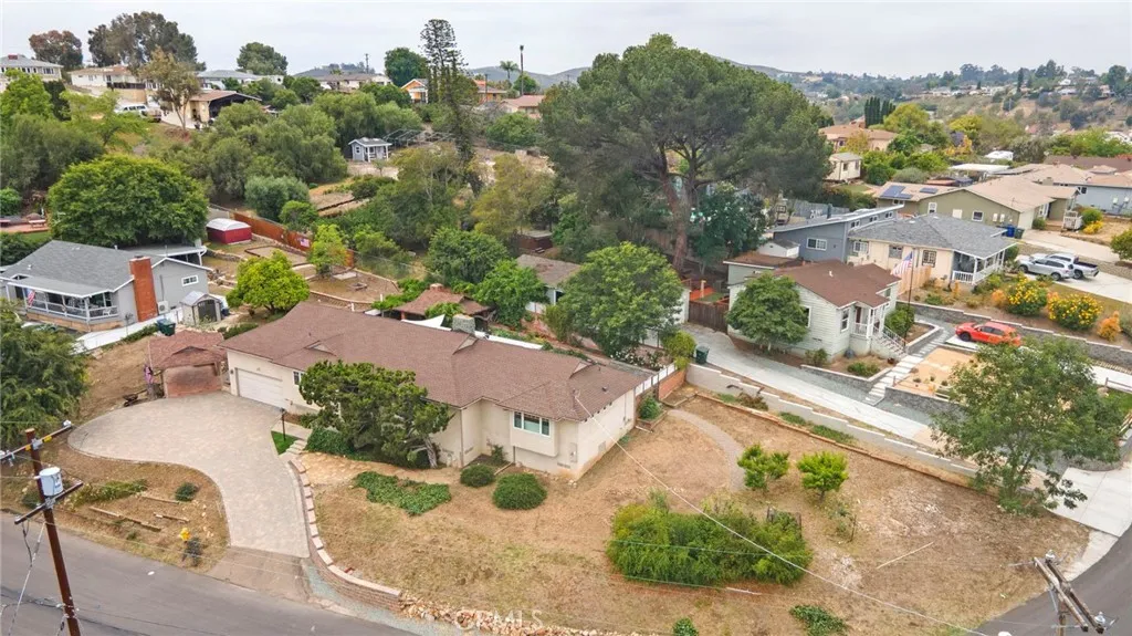https://cdn.realtyfeed.com/cdn/127/306453652/af67d9f184adfecd774886cdbc4af6ae.webp