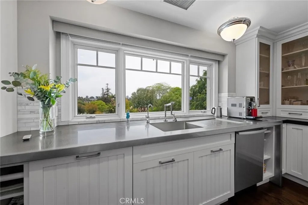 https://cdn.realtyfeed.com/cdn/127/306453652/b66f5d5ef29fe1c6e7909b224d2c962a.webp