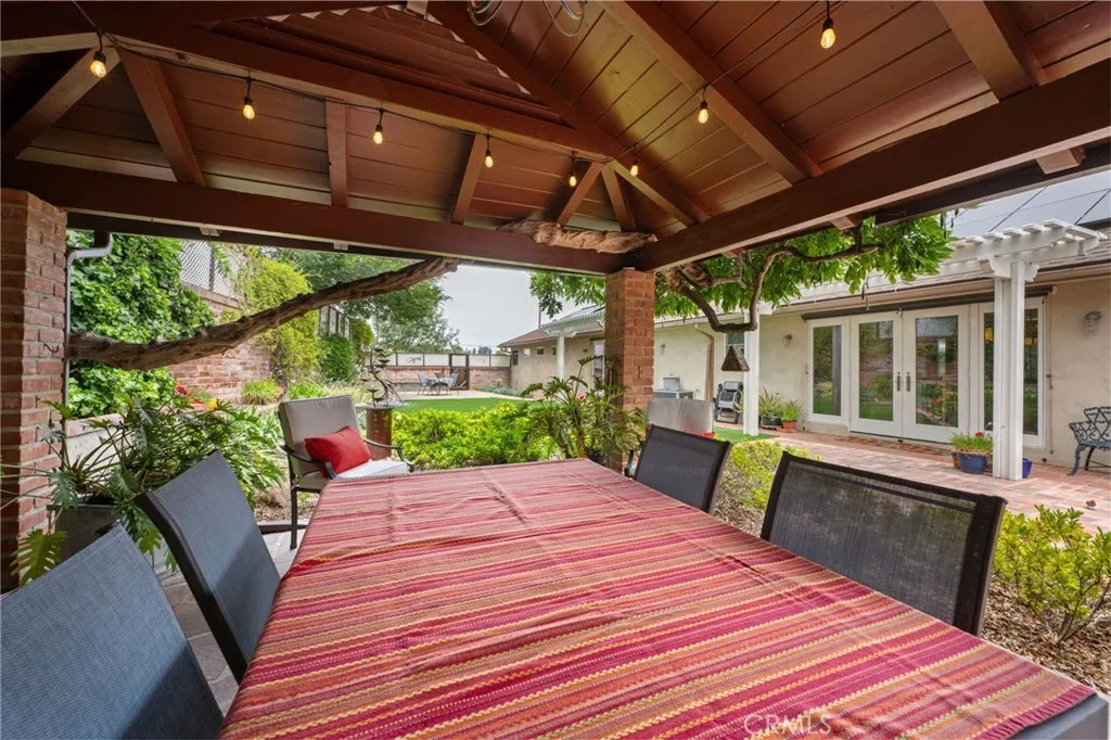 https://cdn.realtyfeed.com/cdn/127/306453652/d26a64e06ec7589b88d4dfdfed438a85.webp