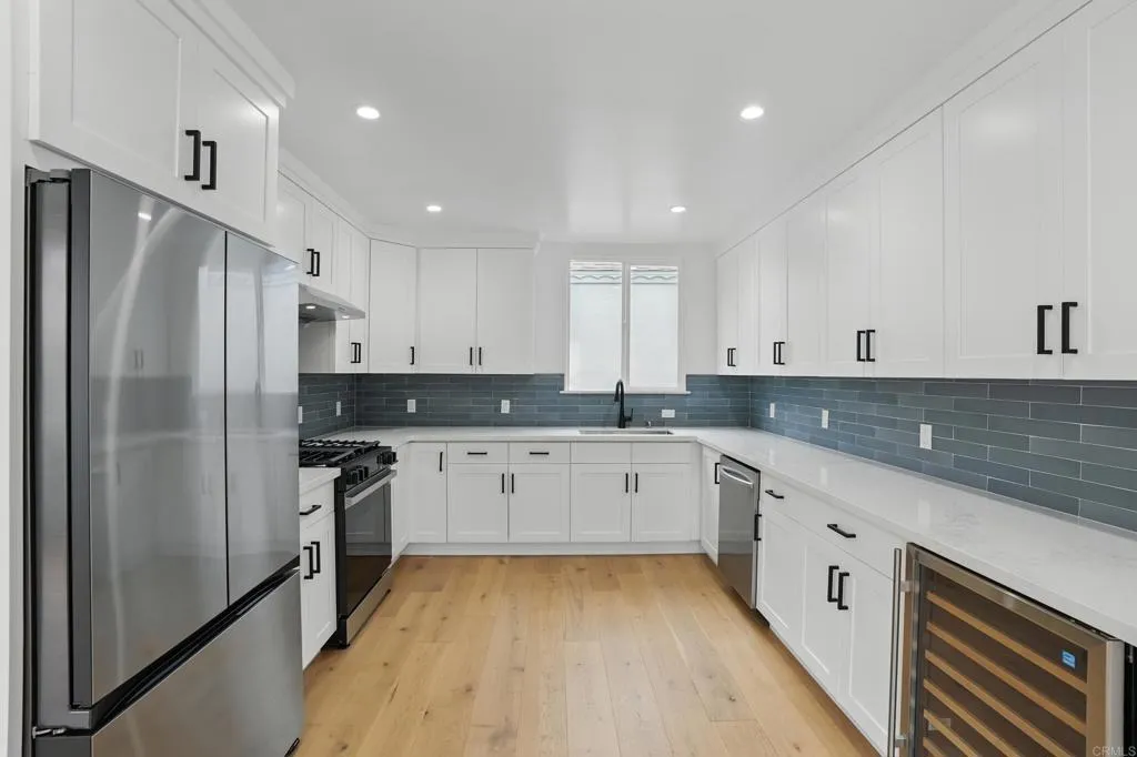 119 Nueva Ave, San Francisco, CA 94134 - Photo 2 of 32, San Francisco, CA