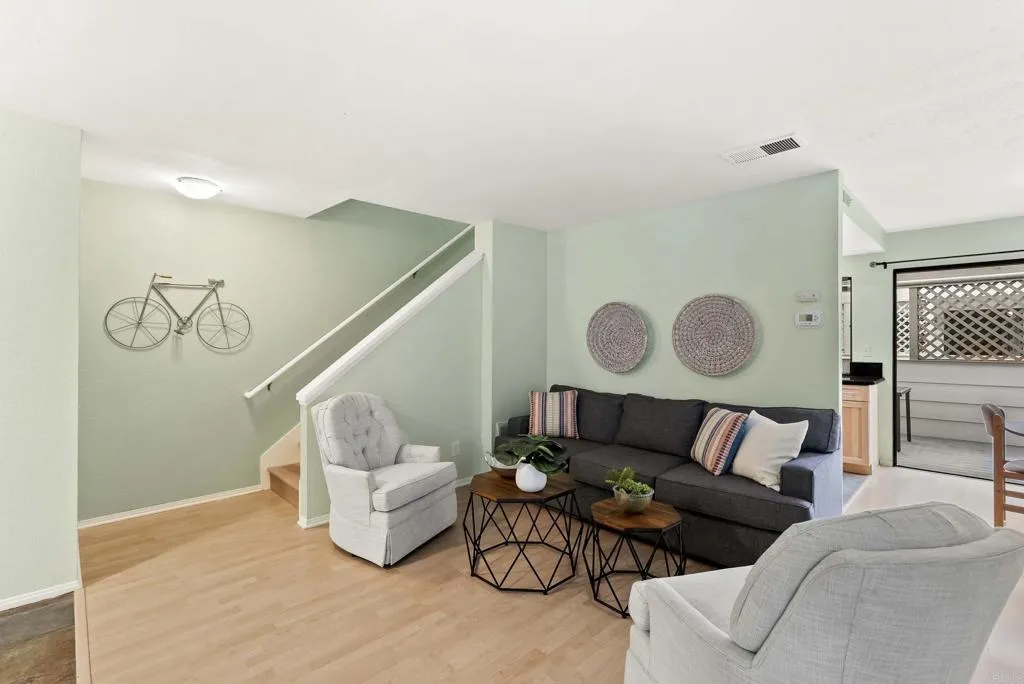 Photo #3: NDP2505295 Listing 