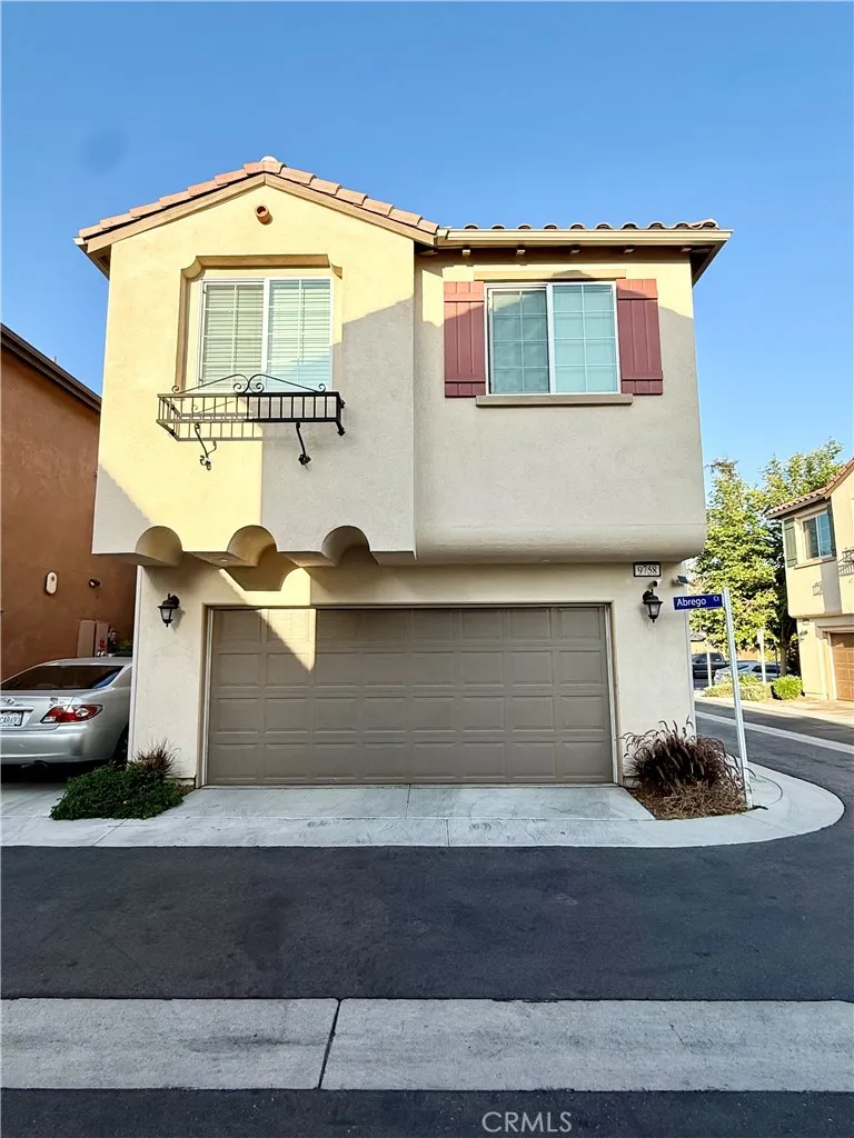 9758 N Abrego Court, Panorama City, CA 91402 - Photo 4 of 30, Panorama City, CA