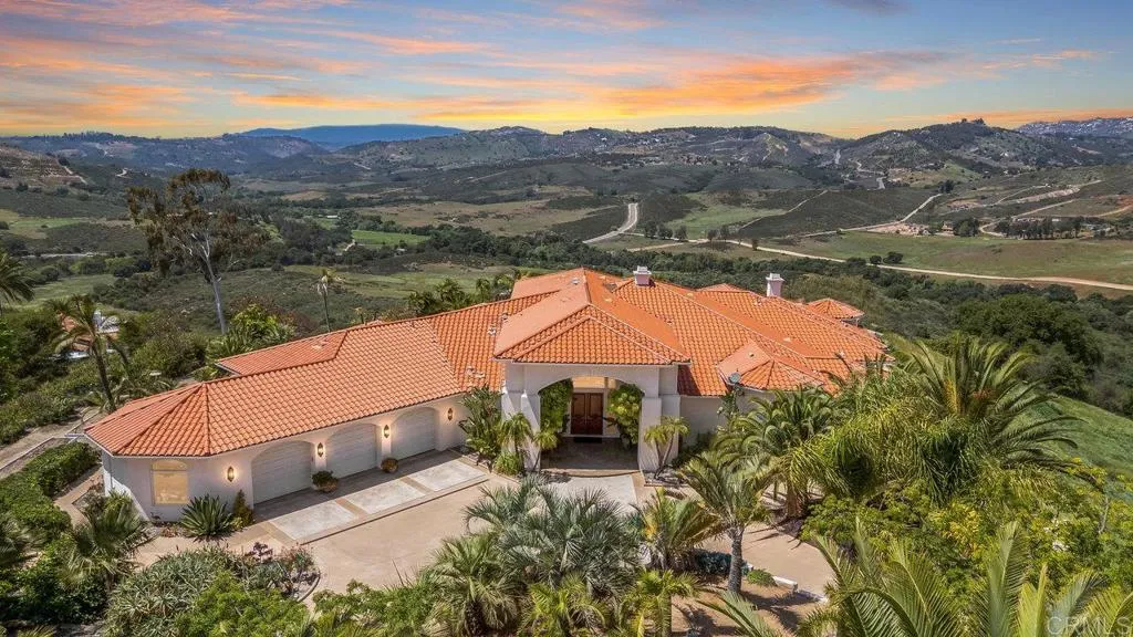 https://cdn.realtyfeed.com/cdn/127/306454051/99eac1d0a456b87247f49f6939f593a7.webp
