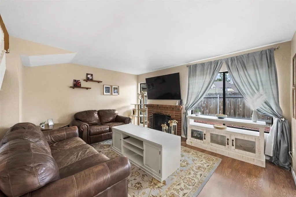 Photo #8: PTP2503983 Listing: Photo #8