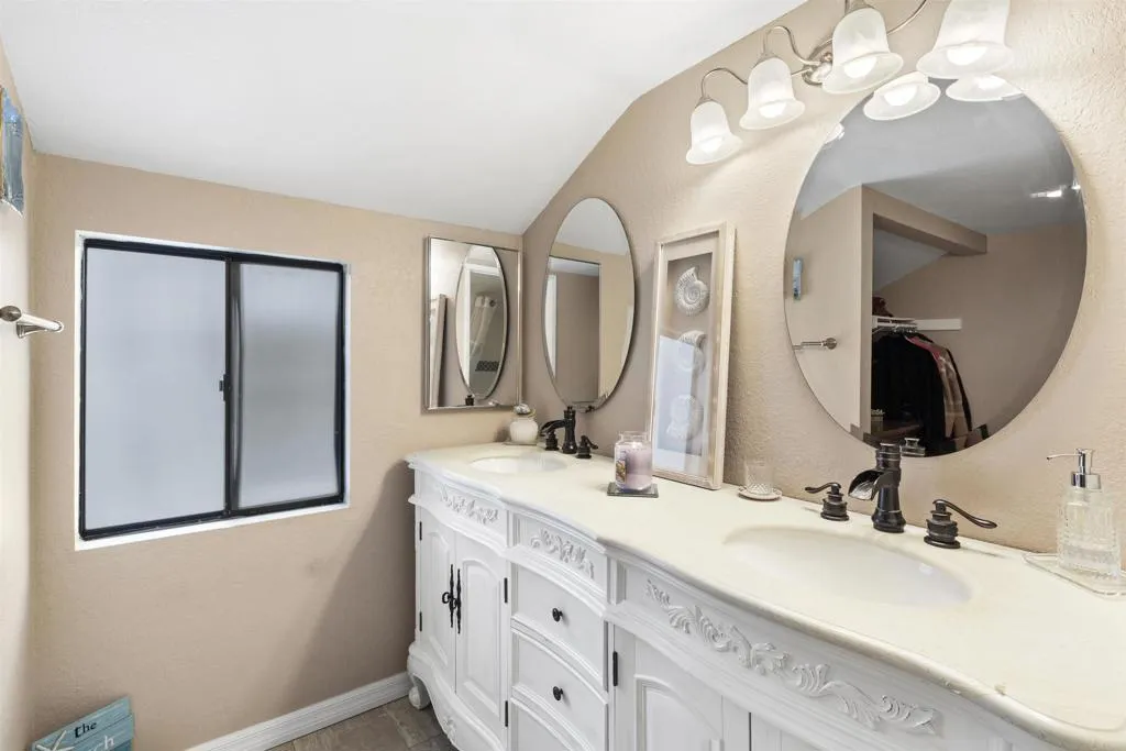 Photo #15: PTP2503983 Listing: Photo #15