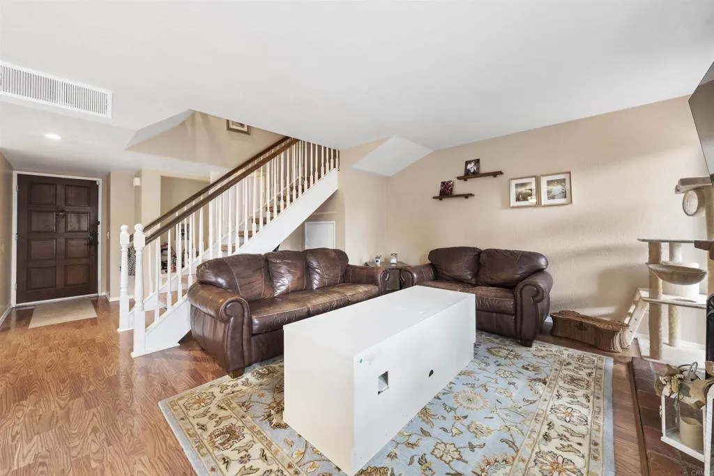 Photo #5: PTP2503983 Listing 